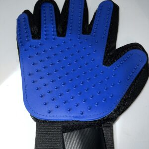 Grooming glove